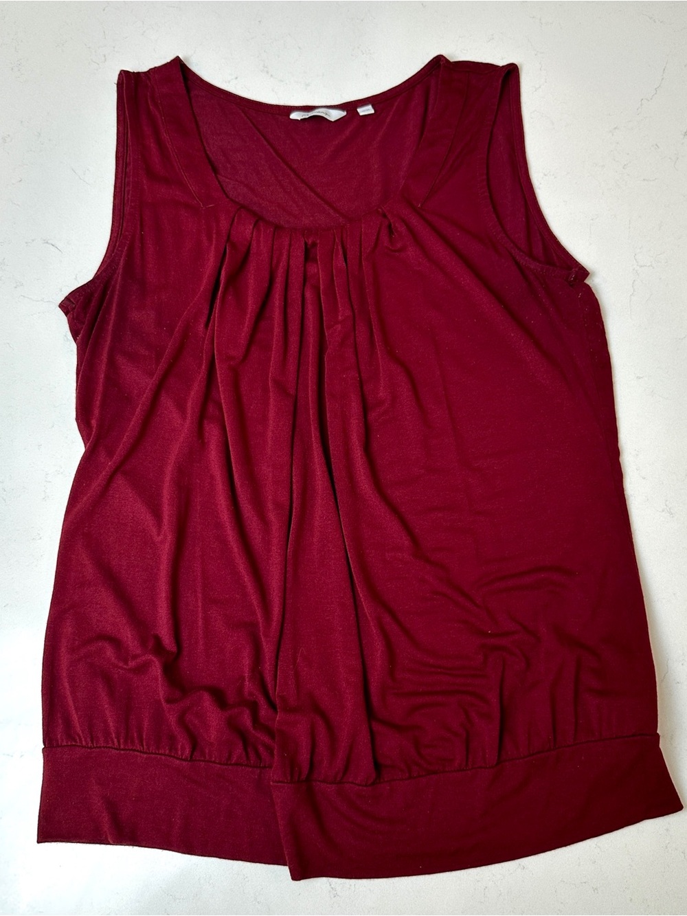 Reitmans Women's Sleeveless Pleated Tank - Wine